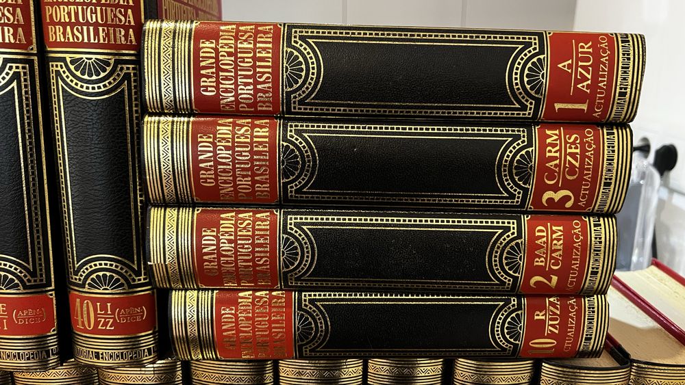 Grande Enciclopedia Portuguesa Brasileira