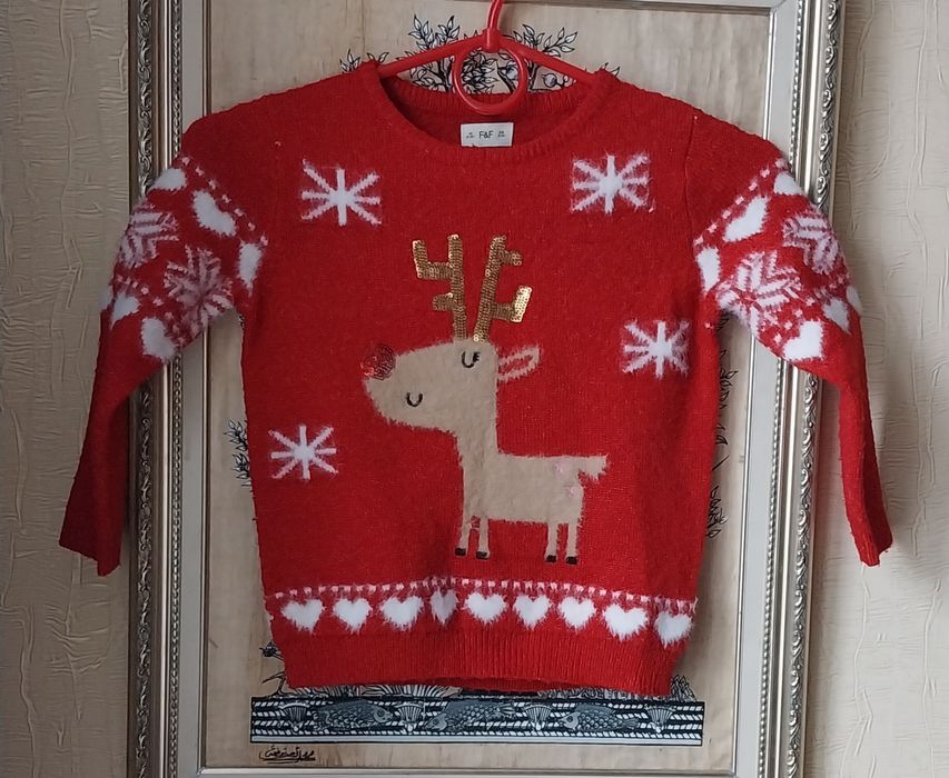 Свитер новогодний 4-5 лет,9- 10 лет  разные красный синий