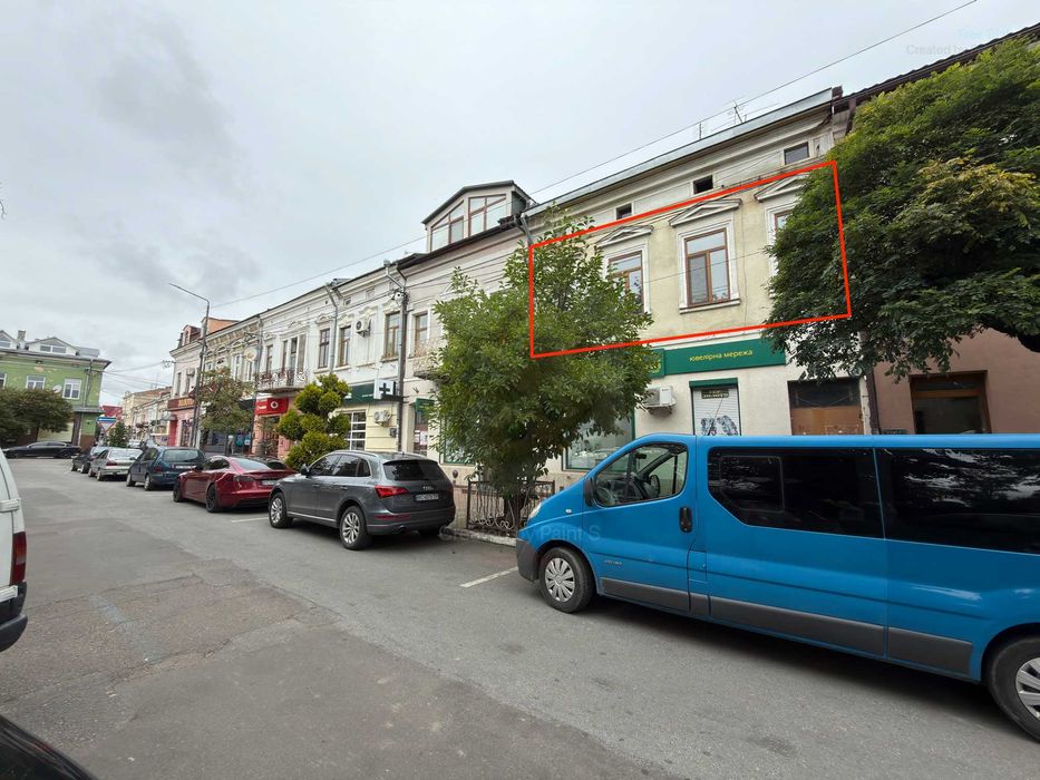 Продаж квартири — майдан Ринок, м. Стрий