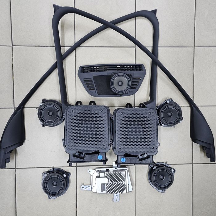 Продам полный комплект аудио системы Hi Fi stereo снят с  BMW X1 F 48