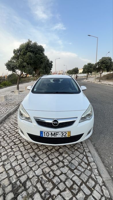 Opel astra sports tourer 1.7 cdti cosmo