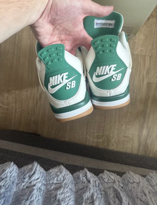 Jordan 4 retro pina green rozmiar 43
