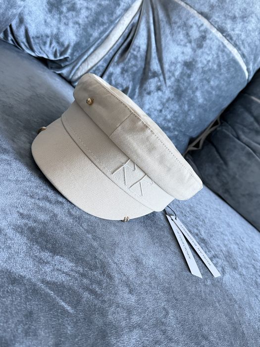 Бежевая кепка кепи Ruslan Baginskiy с кольцами