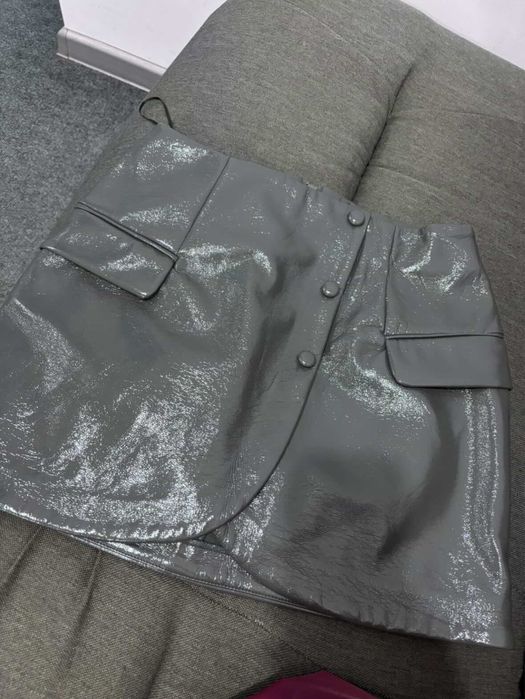 Нова юбка коротка