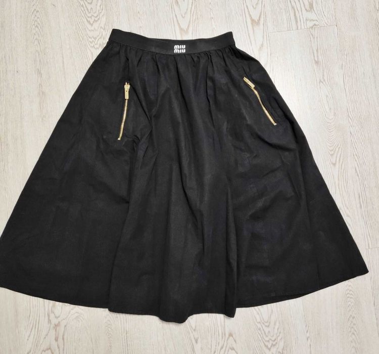 Модная женская юбка miu miu размер l ( черная)