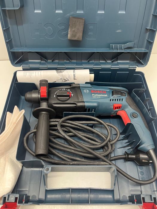 Bosch Professional GBH 2-21 Młot udarowo-obrotowy 720W 2J SDS plus walizka gw12m fv23