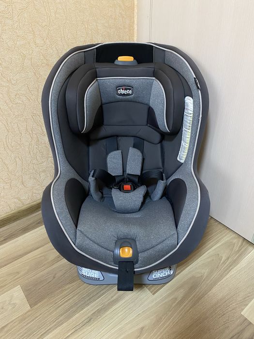 Автокресло Chicco Nextfit с 2,5 до 30 кг, с рождения до 8 лет