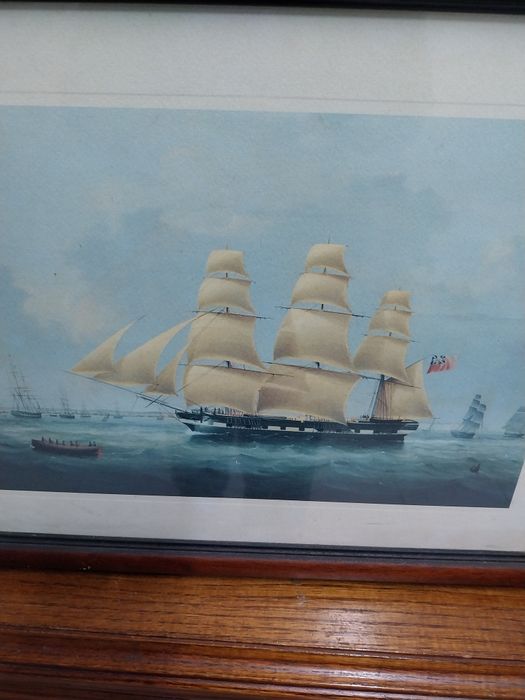 Quadro com gravura inglesa com embarcaçao.
