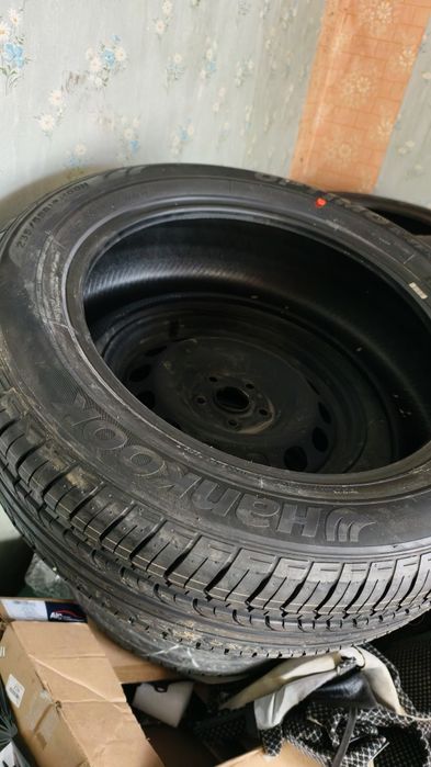 235 55 R18 HANKOOK