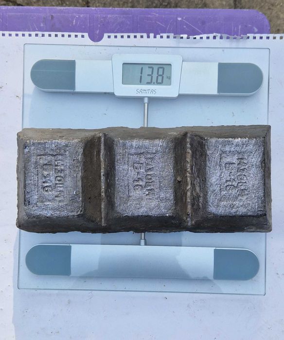 Złom stopów cyny,ołowiu w postaci stempli 23kg