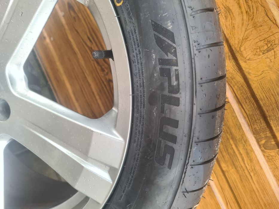 Opony 235/50/R18