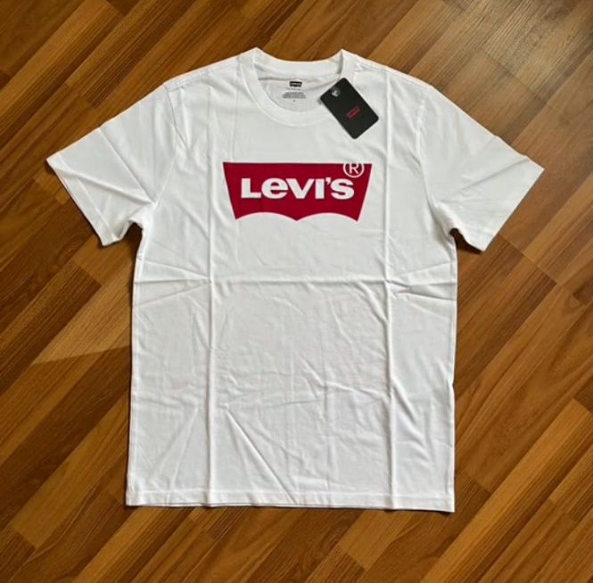Футболка левис для продажи