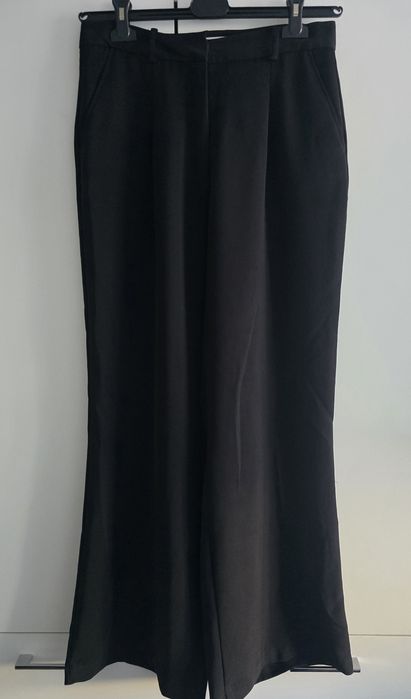 Spodnie z zaszewkami wide leg – Zara