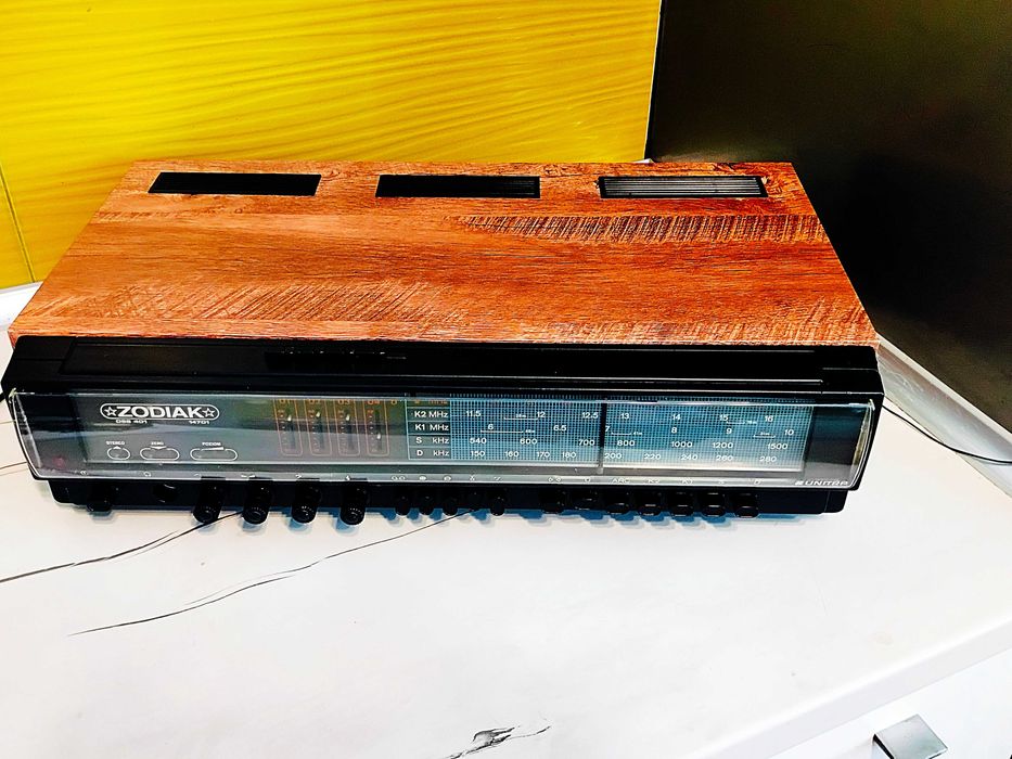 Do sprzedania Zodiak dss 401  -- UKF - 87,5 - 108 MHz