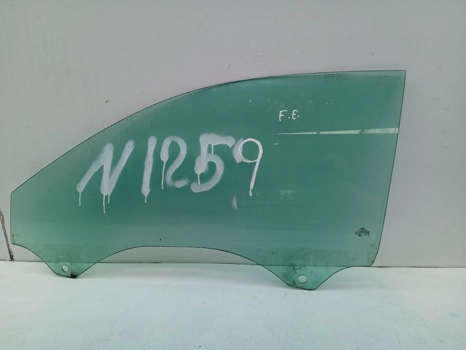Vidro porta frente esquerda AUDI A3 (8P1)