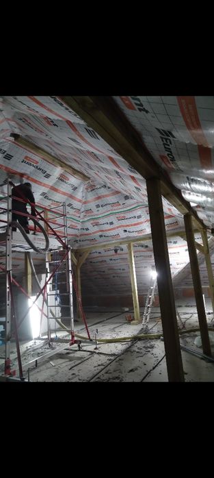 Docieplenia Poddaszy Metodą Wdmuchiwania Celuloza Wełna  Piana  Pur