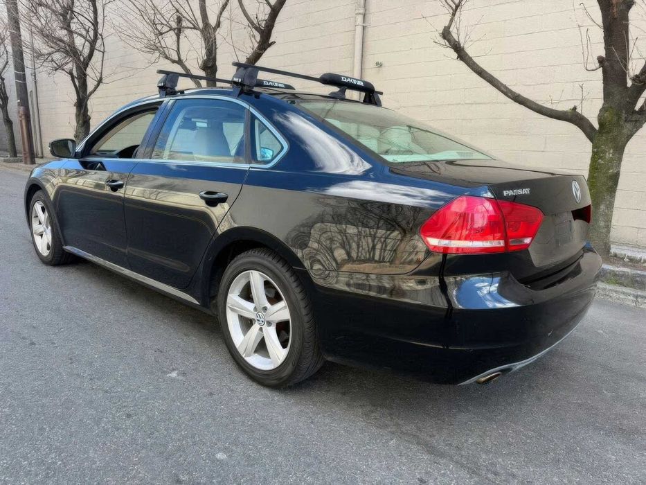 Volkswagen Passat      2014