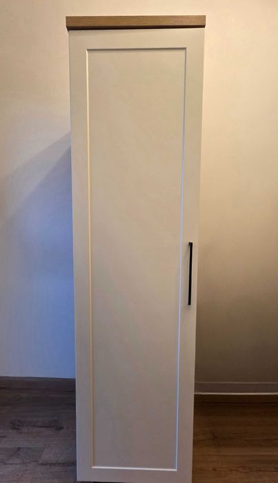 Szafa z drążkiem i półkami (szerokość 50cm/wysokość 190cm)