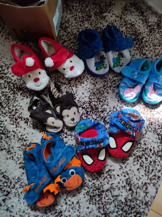 Продам лотом дитяче взуття