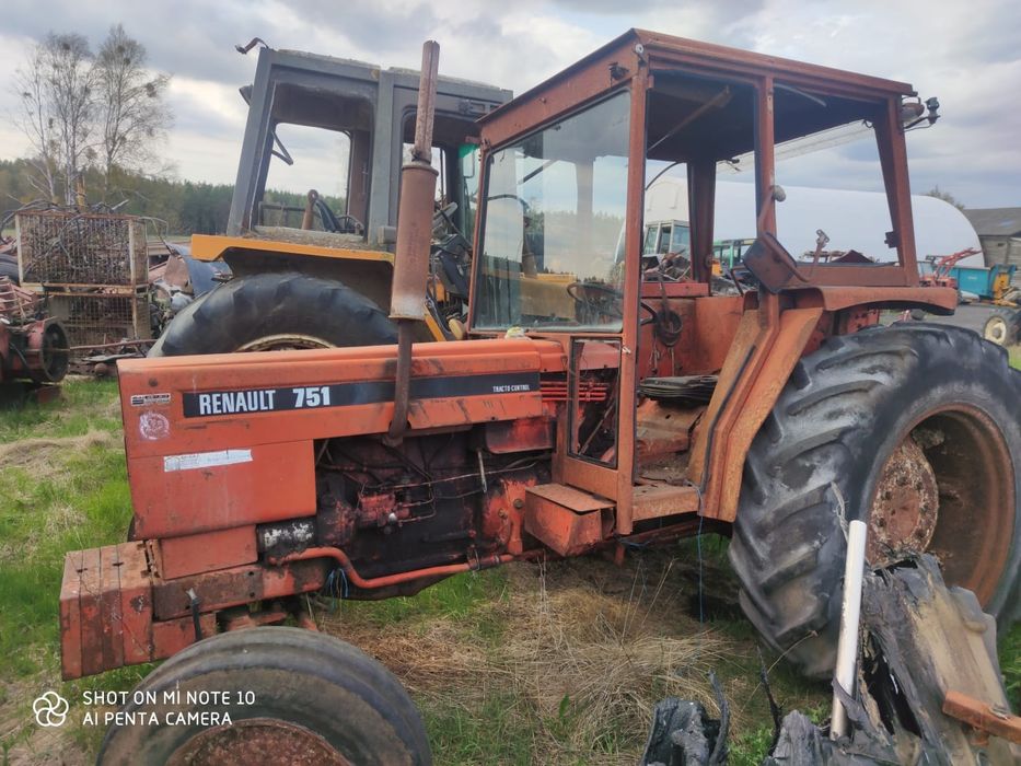 Części Ciągnik Renault 651 4x2 / 651.4 4x4 wszystkie części mech.
