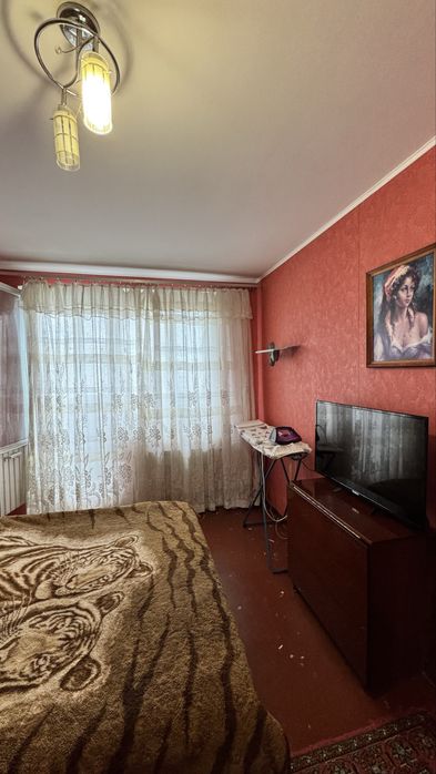 Продам 3 ккв в Чугуеве (абсолютный центр )