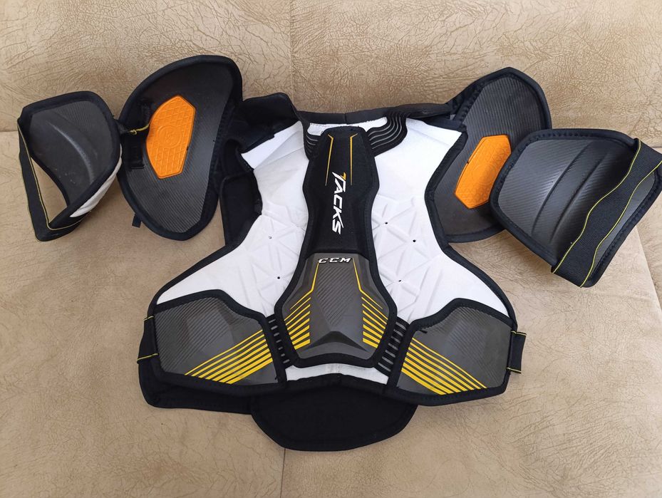 Хоккейный нагрудник CCM Super Tacks