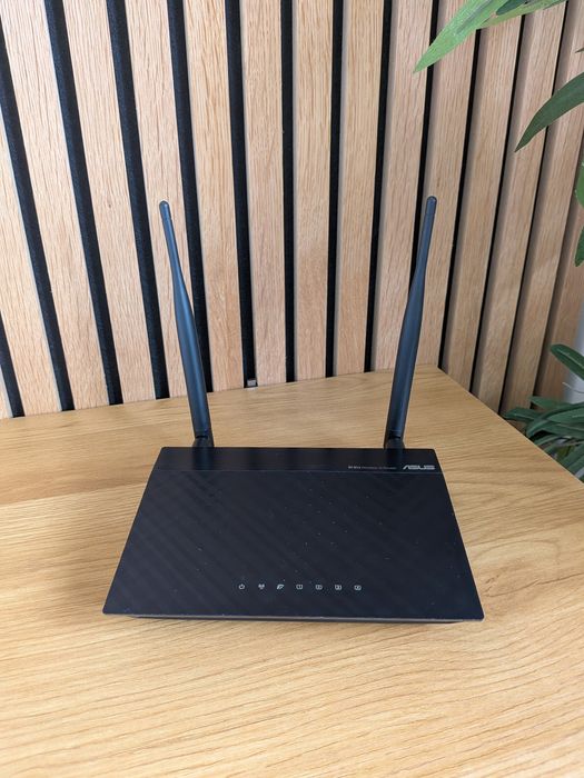 Router Wireless ASUS RT-N12