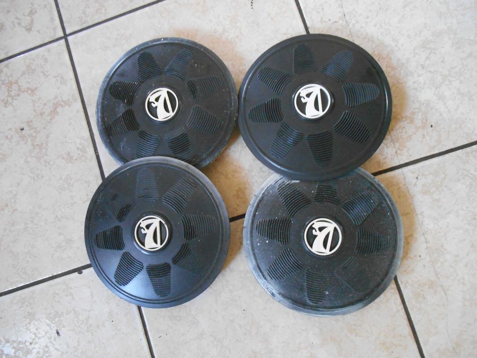 колпаки на колеса авто