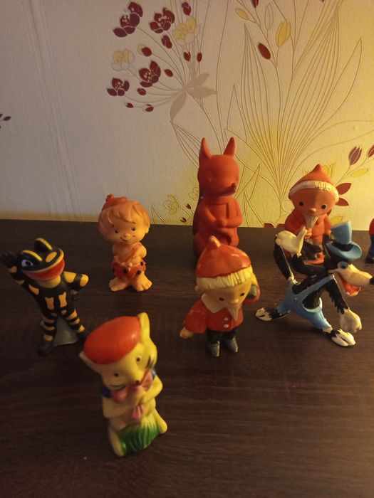 Zestaw 12 figurek bajkowych prl