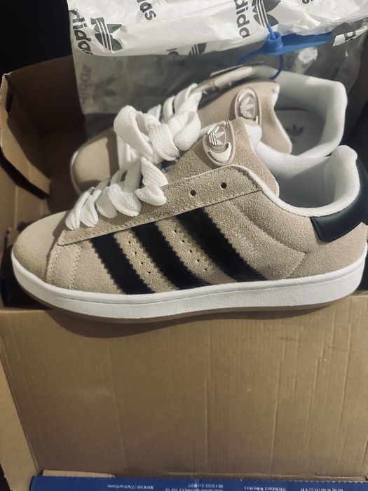 Buty sportowe unisex  rozmiar 40.