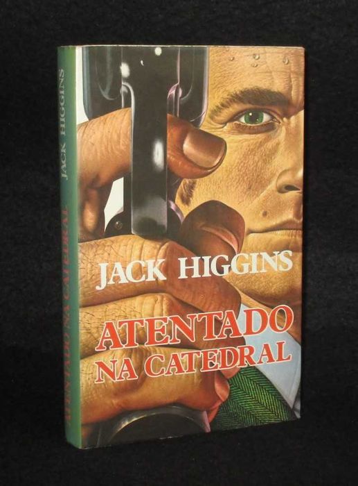 Livro Atentado na Catedral Jack Higgins