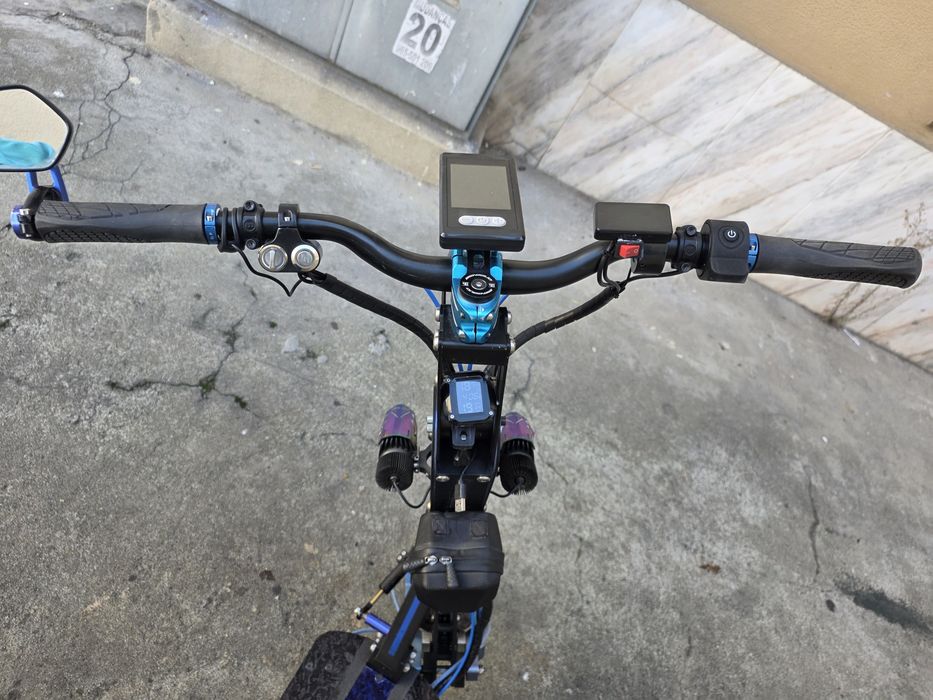 Vende se trotineta elétrica