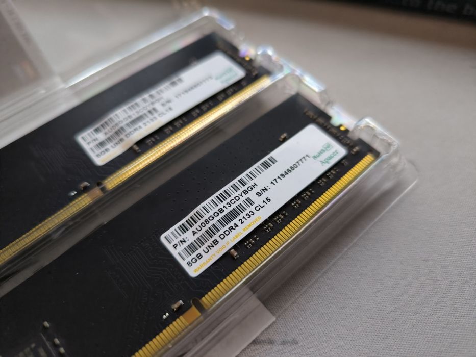 Оперативна пам'ять Apacer ddr4 16 gb.