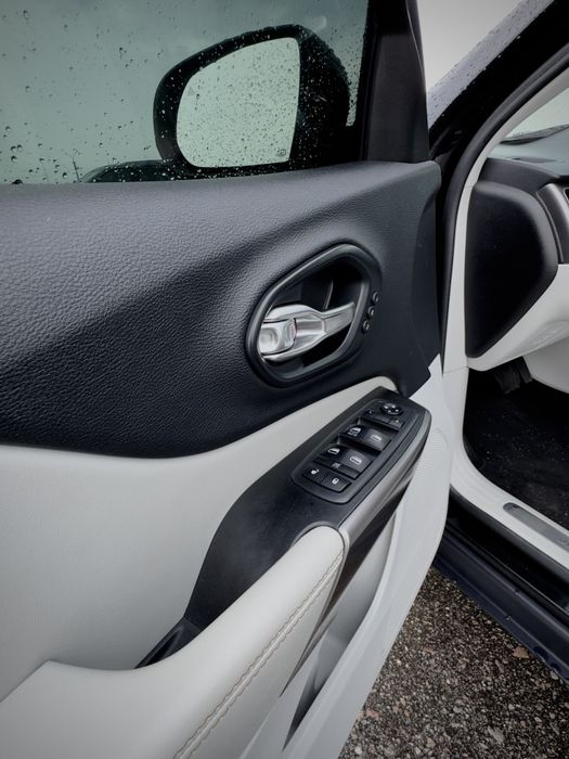 Jeep Cherokee 2019 VIN 1C4PJMDX0KD393679 фото оголошення 16 з 16