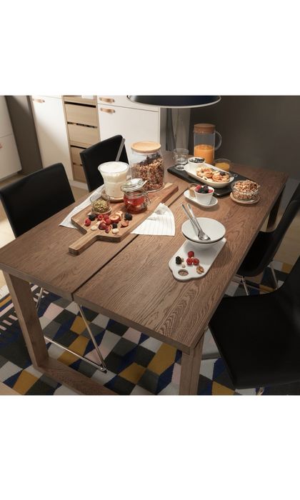 Mesa de jantar castanha ikea