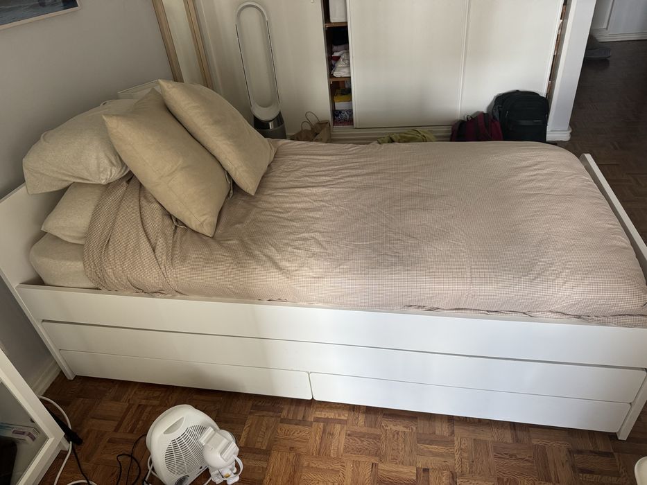 Cama IKEA SLAKT - c/cama adicional (com 2 colchões)