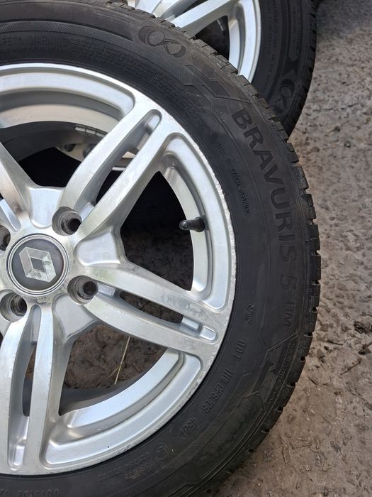 Колеса 4/100/14. J6. Et35. Dia66. Шины 175/65/14. Лето Барум 21г.