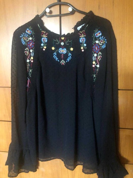 Lote de roupa de mulher