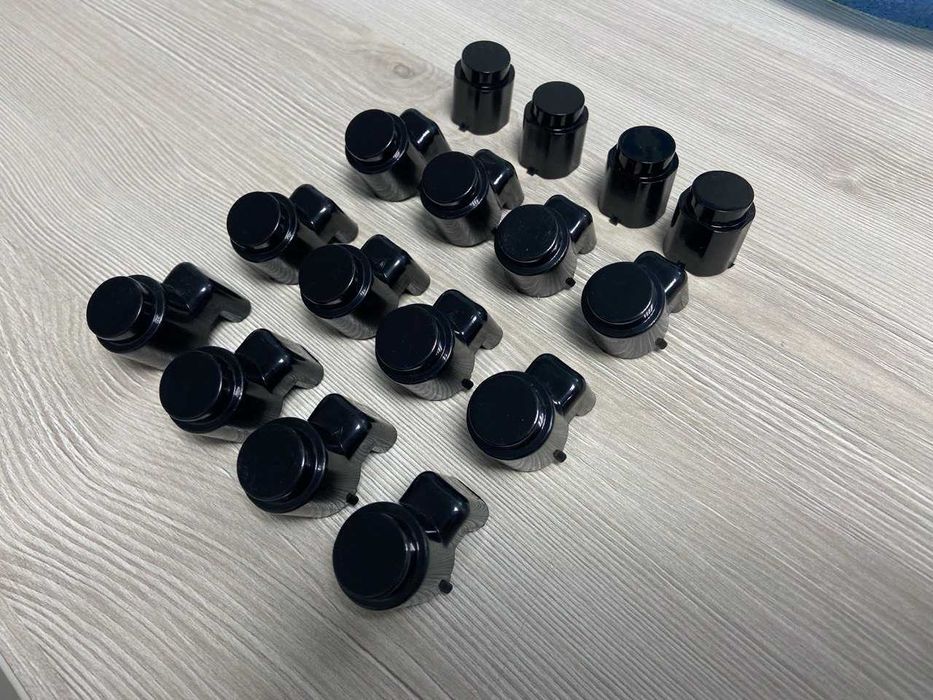 Заглушки парктроника BMW Audi Mercedes в бампер абс пластик розпродаж