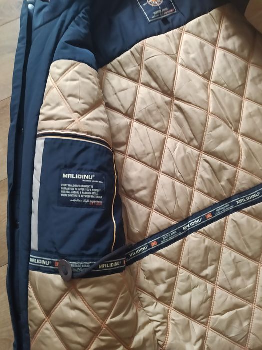 Чоловіча зимова куртка.