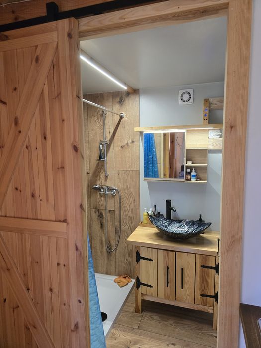 Domek drewniany naturalny całoroczny Tiny House do przeniesienia w cał