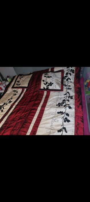 Nowa narzuta satynowa na łóżko 180x200 cm