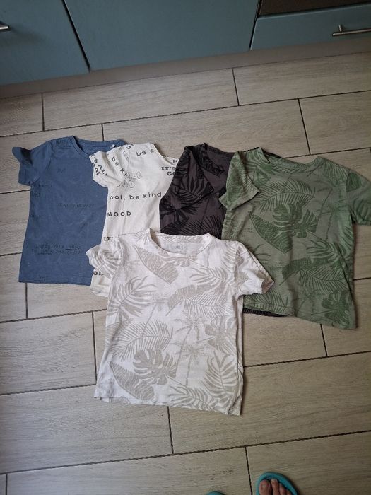 5 футболок Reserved 1 пакетом 122-128 розміру