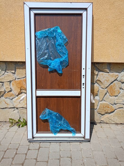 Двері вікна пластикові