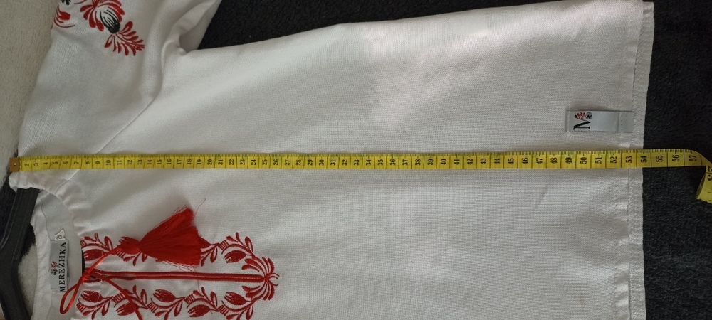 Вишиванка на дівчинку