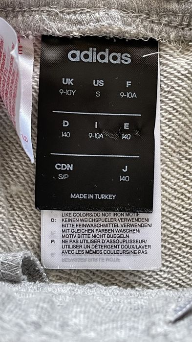 Calções criança adidas - Ótimo estado