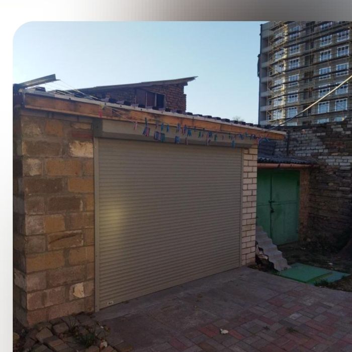 Продам часть дома в центре города с гаражом.Владелец