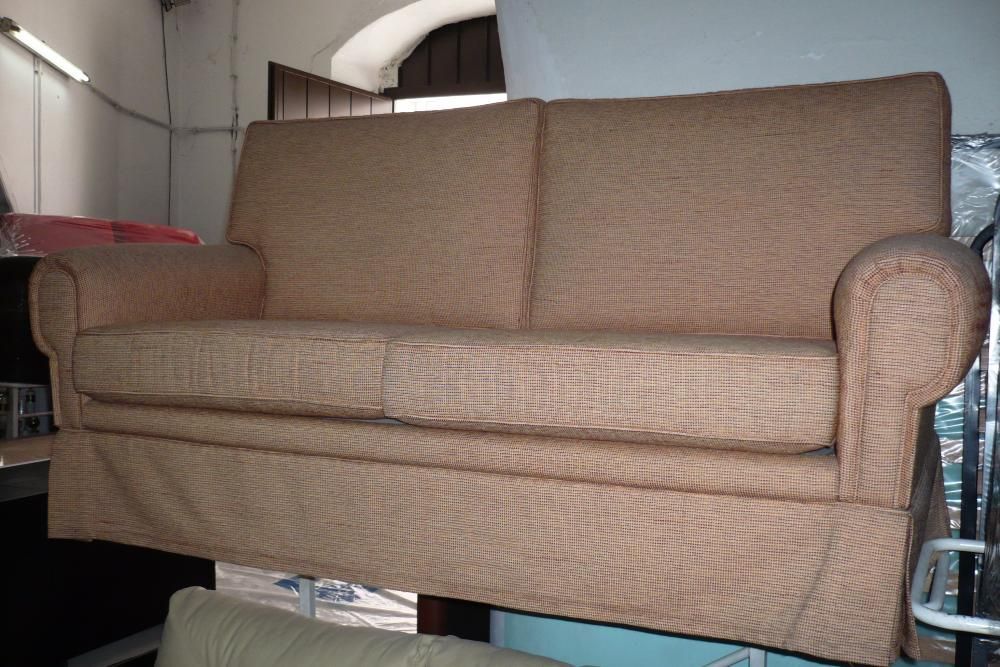 Estofador profissional, decoração e restauro de sofás e móveis!