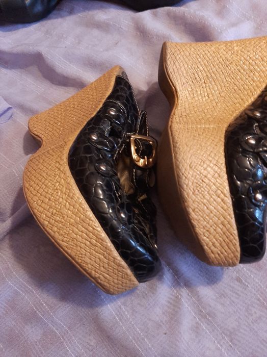 Шльопанці , балетки