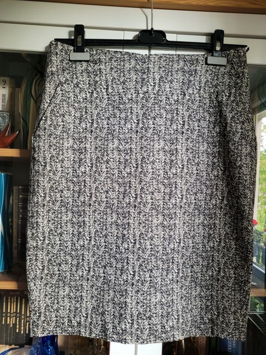 Ołówkowa spódnica Tatuum